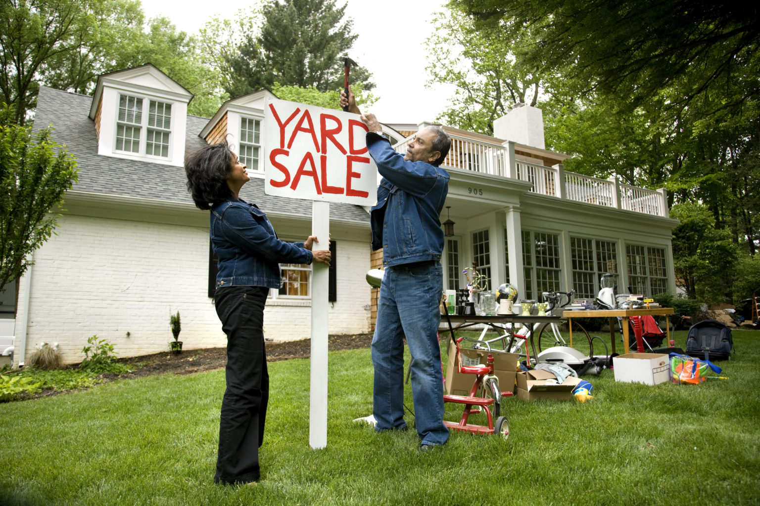 Tips to Having a Yard Sale That’s Impossible to Resist.